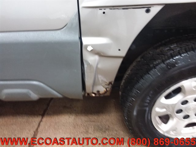 Used 2002 Chevrolet Avalanche 4x4 w/ Off-Road Suspension Pkg image 16