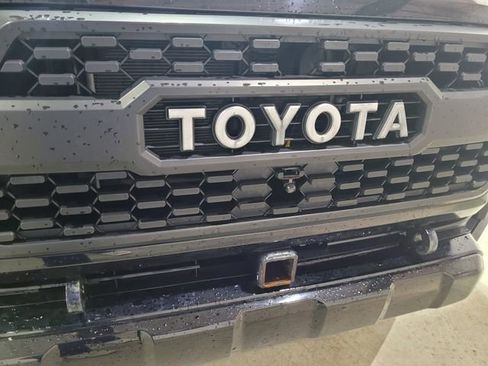 Used 2016 Toyota Tacoma TRD Sport w/ Towing Package image 58
