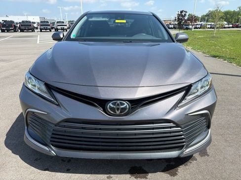 Used 2022 Toyota Camry LE FWD image 3
