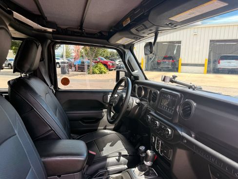 Used 2022 Jeep Wrangler Unlimited Sport AWD/4WD image 17
