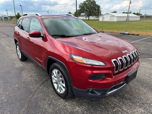 Used 2016 Jeep Cherokee Limited AWD/4WD image 5