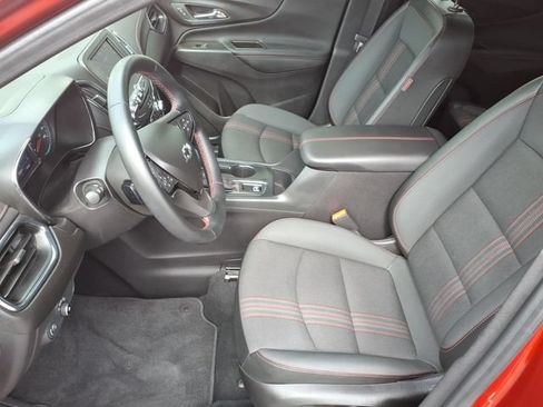 Used 2023 Chevrolet Equinox RS FWD image 17