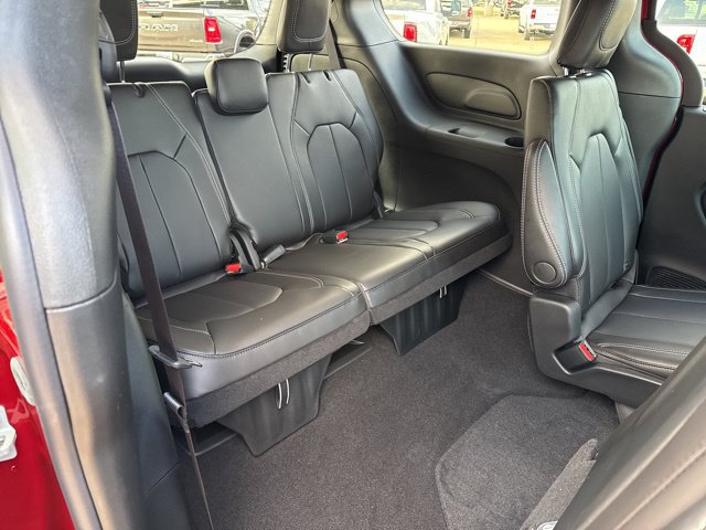 New 2026 Chrysler Pacifica Select w/ S Appearance Package FWD image 24