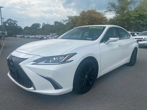Used 2021 Lexus ES 300h w/ Premium Package FWD image 3