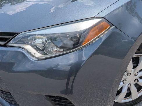 Used 2015 Toyota Corolla LE FWD image 6