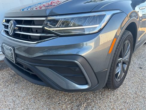 Used 2023 Volkswagen Tiguan SE AWD/4WD image 10