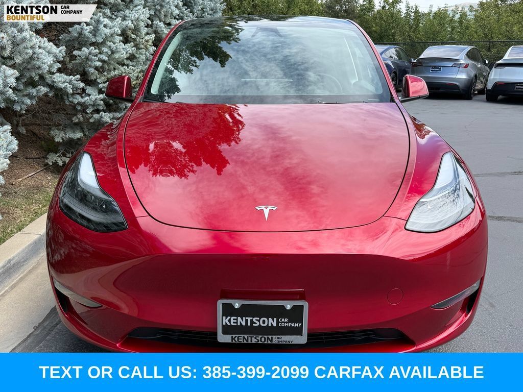 Used 2024 Tesla Model Y Long Range AWD/4WD image 2