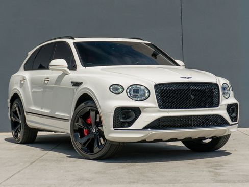 Used 2023 Bentley Bentayga AWD/4WD image 5