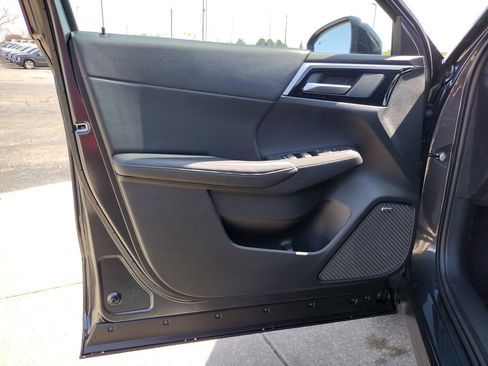 New 2026 Mitsubishi Outlander LE AWD/4WD image 28