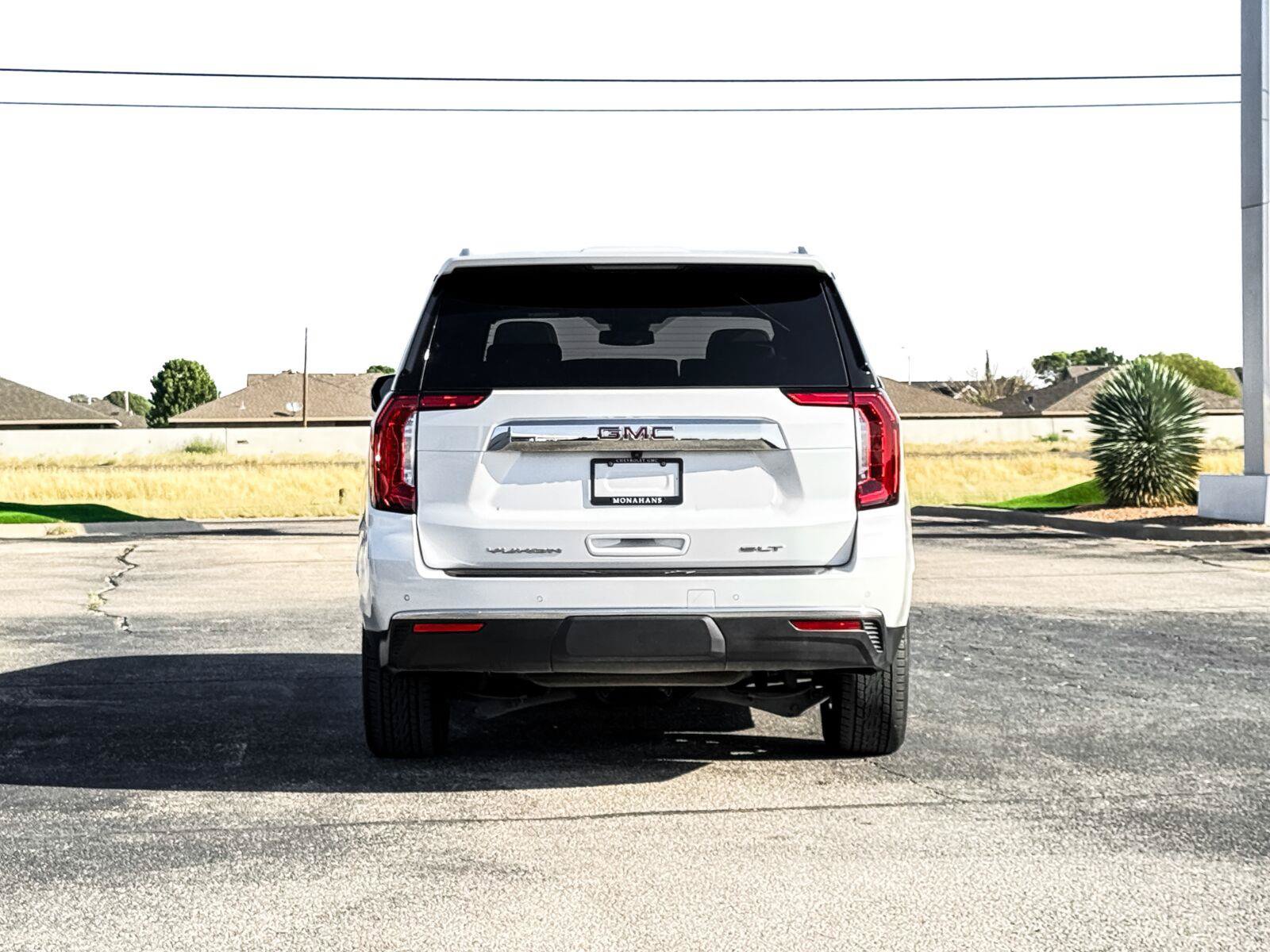 Used 2023 GMC Yukon SLT w/ SLT Premium Package RWD image 11