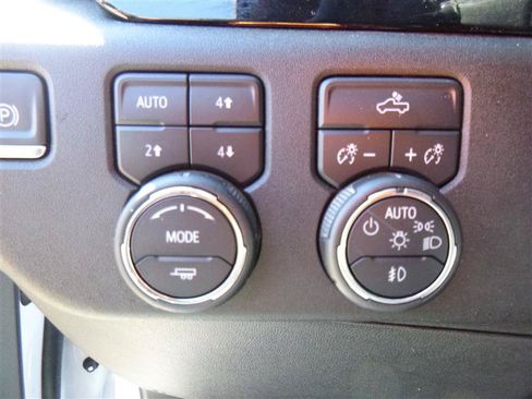 Used 2024 Chevrolet Silverado 1500 RST w/ True North Edition Plus AWD/4WD image 18