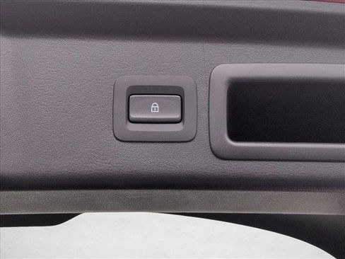 Used 2024 MAZDA CX-30 AWD 2.5 S w/ Select Sport Pkg image 7