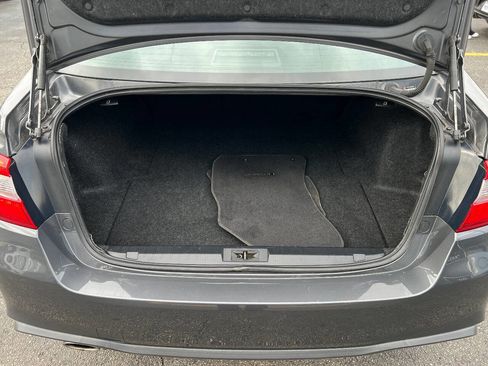 Used 2018 Subaru Legacy 2.5i Premium AWD/4WD image 36