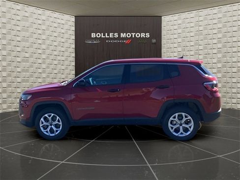 Certified 2025 Jeep Compass Sport image 7