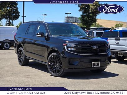 New 2026 Ford Expedition Platinum