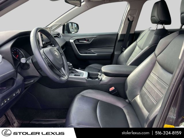 Used 2020 Toyota RAV4 XLE Premium AWD/4WD image 17