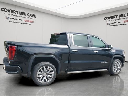 New 2026 GMC Sierra 1500 Denali w/ Denali Reserve Package image 10