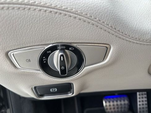 Used 2015 Mercedes-Benz S 550 4MATIC Coupe image 23