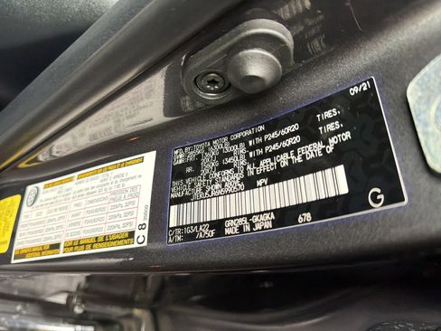 Used 2022 Toyota 4Runner Limited image 29