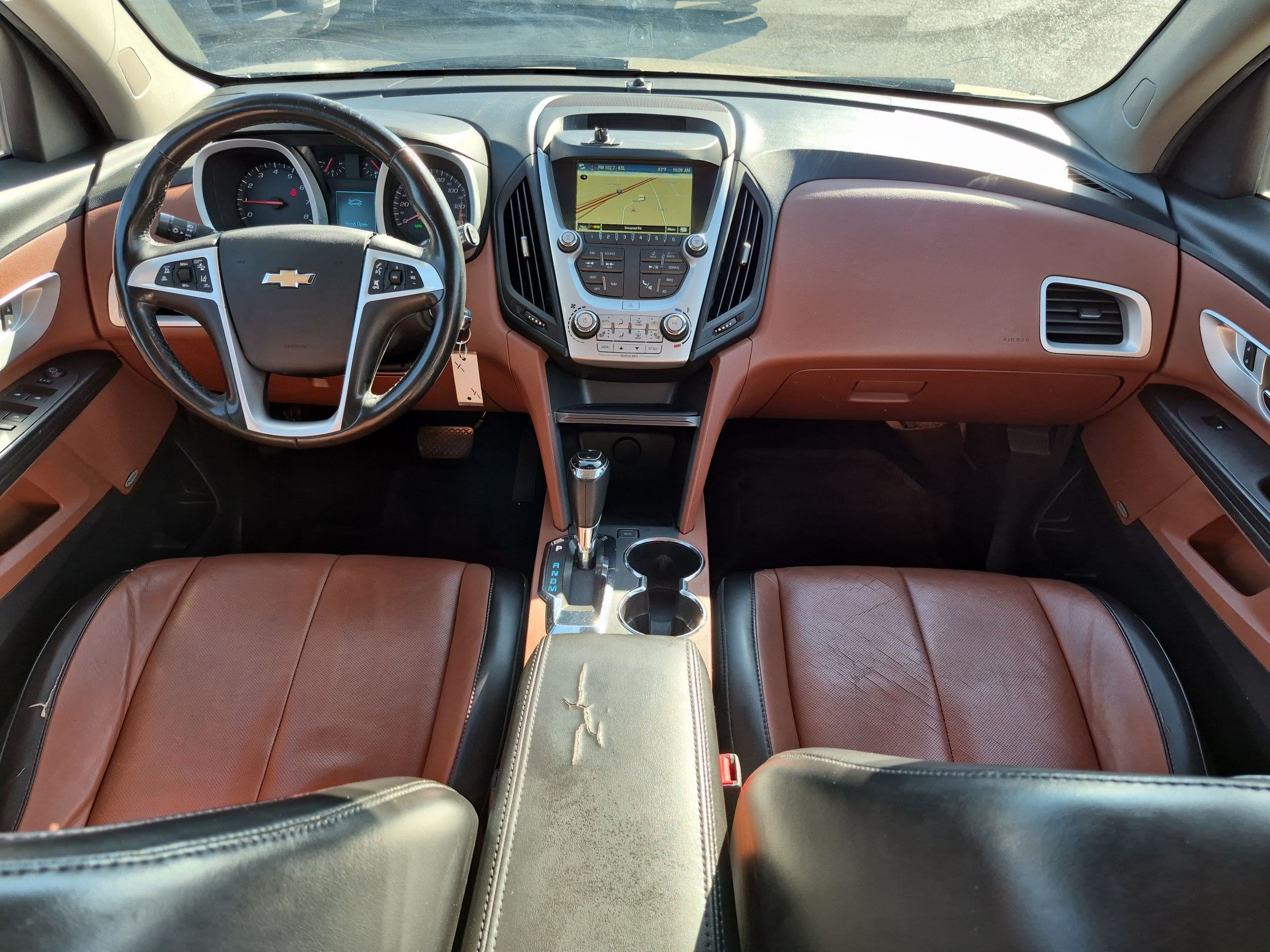 Used 2016 Chevrolet Equinox LTZ w/ Enhanced Convenience Package FWD image 28