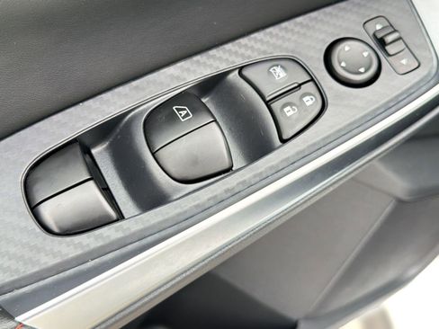 Used 2025 Nissan Sentra SR w/ Midnight Edition FWD image 21