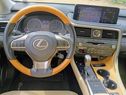 Used 2022 Lexus RX 350L FWD w/ Premium Package image 35