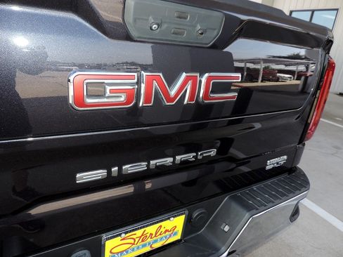 Certified 2023 GMC Sierra 1500 SLT RWD image 17