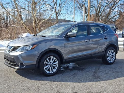 Used 2019 Nissan Rogue Sport SV w/ All-Weather Package image 3