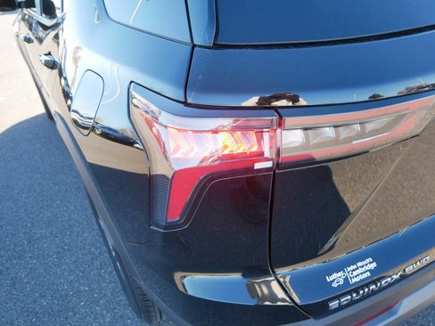 Certified 2025 Chevrolet Equinox LT image 17