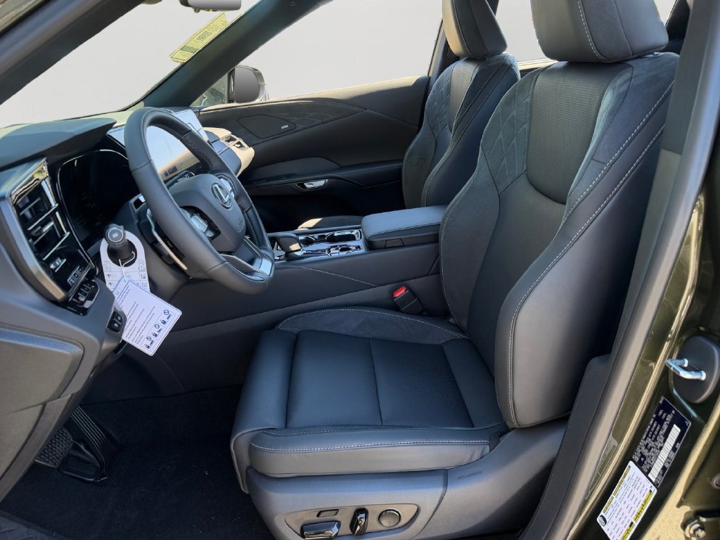 New 2026 Lexus RX 350h AWD/4WD image 12