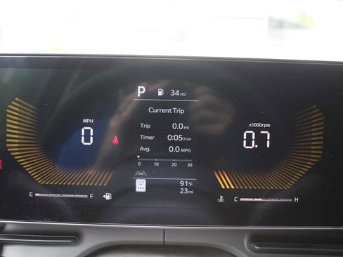 New 2025 Kia Carnival EX image 36