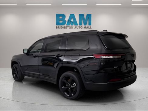 New 2025 Jeep Grand Cherokee L Altitude image 5