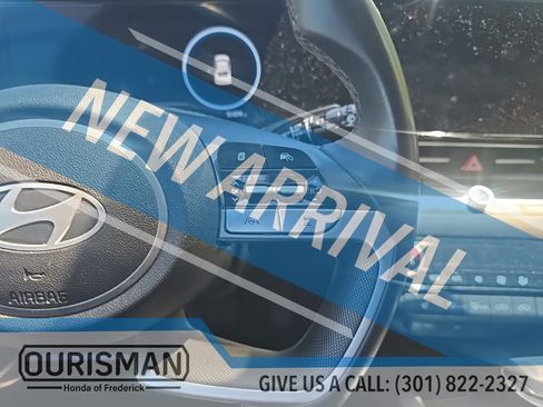 Used 2024 Hyundai Elantra SEL w/ Convenience Package FWD image 15