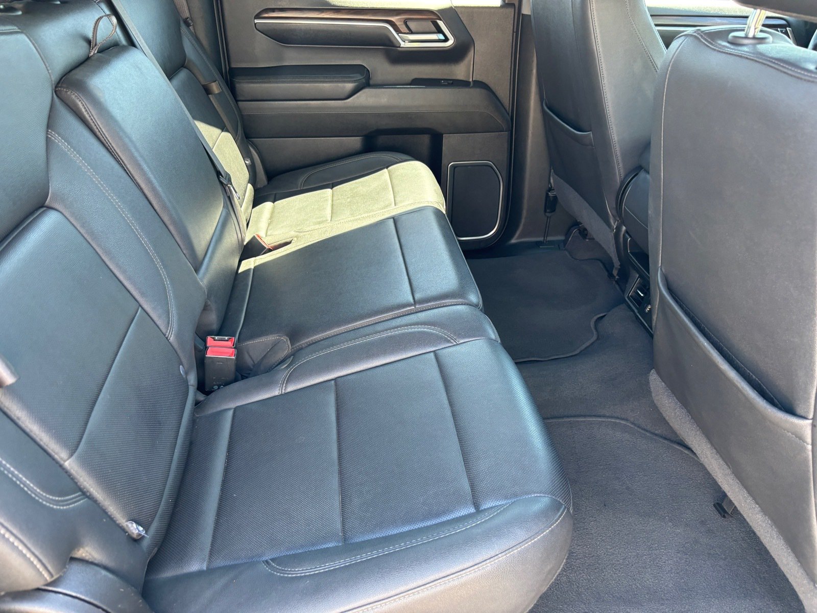 Used 2024 GMC Sierra 1500 SLT AWD/4WD image 26