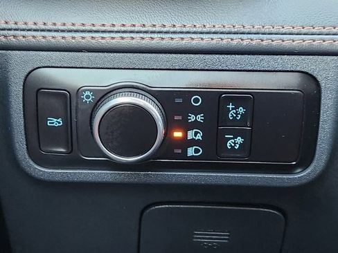 Certified 2025 Ford Mustang Premium image 20