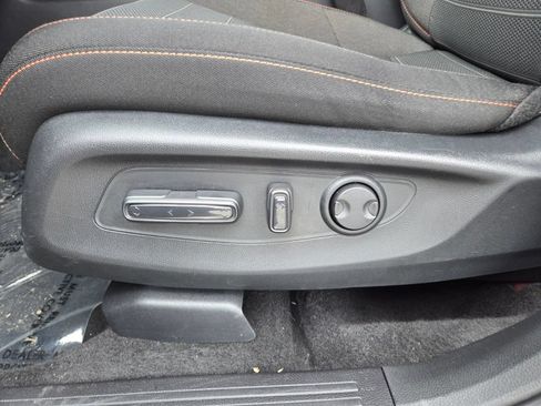Certified 2025 Honda CR-V Sport image 10