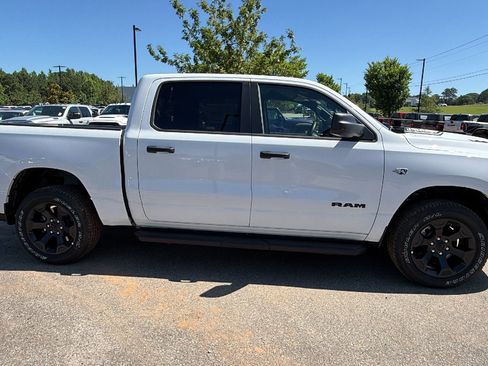 New 2026 RAM 1500 Express AWD/4WD image 7
