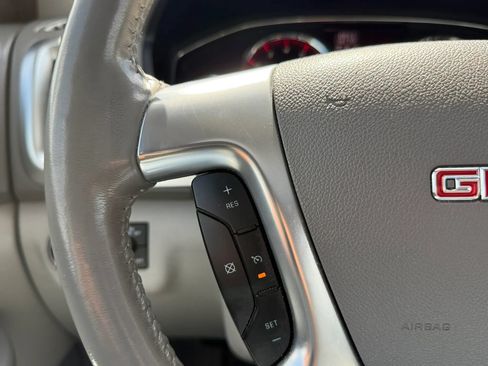 Used 2015 GMC Acadia SLE AWD/4WD image 24