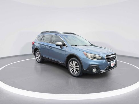 Used 2018 Subaru Outback 2.5i Limited w/ 50th Anniversary Edition AWD/4WD image 2