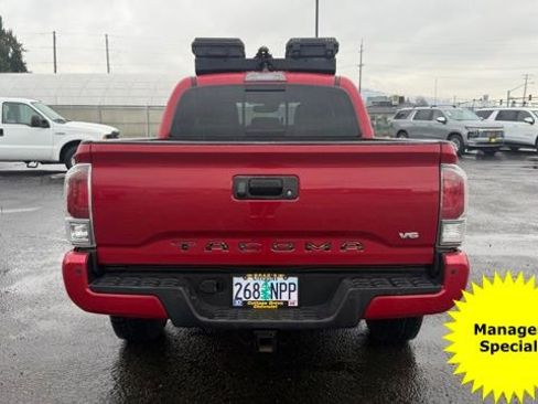 Used 2021 Toyota Tacoma TRD Off-Road w/ Technology Package image 5