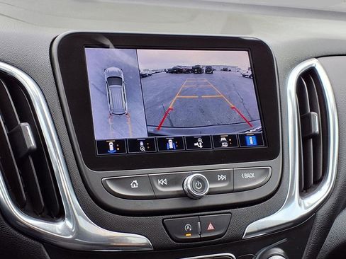 Used 2022 Chevrolet Equinox LT FWD image 6