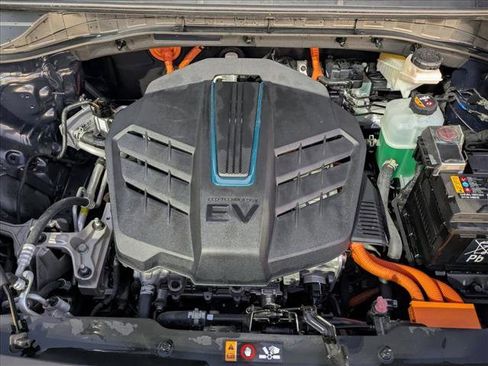 Used 2022 Kia Niro EX image 23