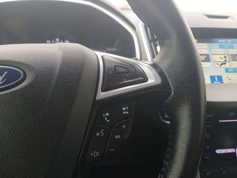 Used 2018 Ford Edge Titanium w/ Equipment Group 302A image 23