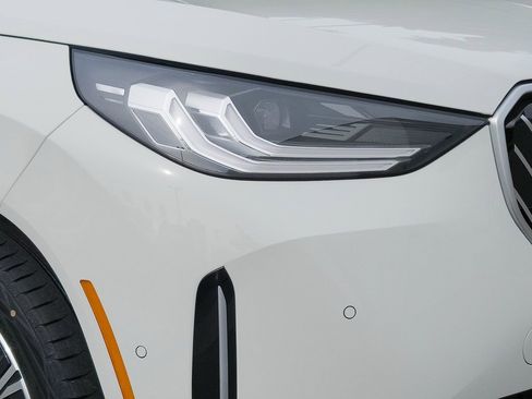 New 2026 BMW X3 xDrive30 w/ Convenience Package image 8