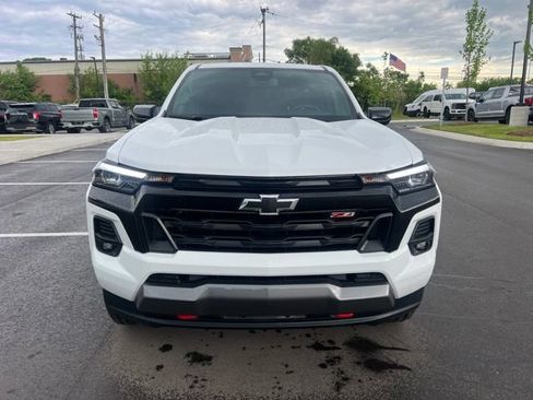 Used 2023 Chevrolet Colorado Z71 w/ Z71 Convenience Package 2 AWD/4WD image 2
