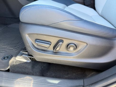 Certified 2023 Subaru Solterra AWD image 17