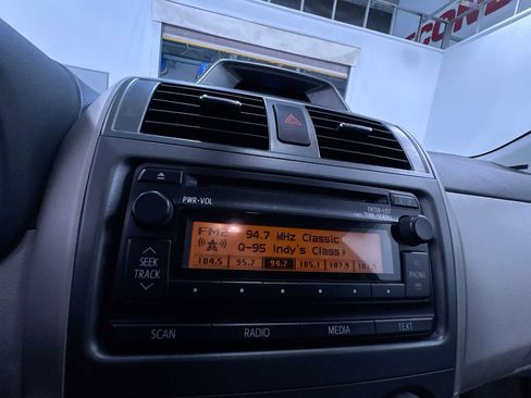 Used 2012 Toyota Corolla LE image 22