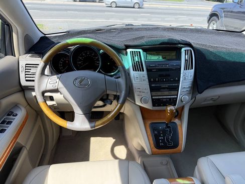 Used 2005 Lexus RX 330 FWD image 17