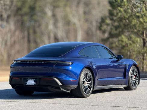 Used 2020 Porsche Taycan 4S image 10