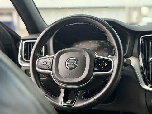 Used 2019 Volvo S60 T5 R-Design FWD image 27